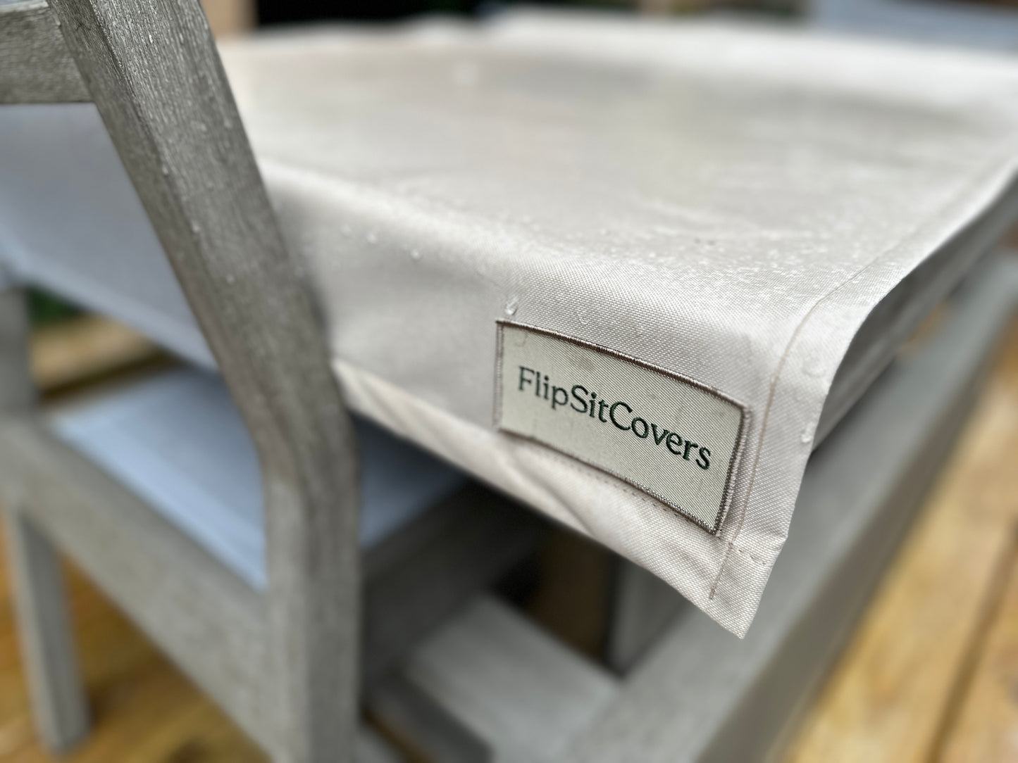 Easy On Outdoor Table Cover